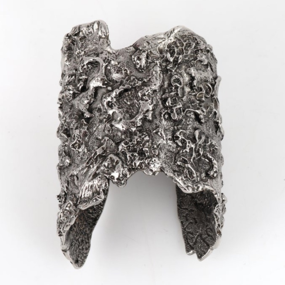 Alexander McQueen Cuff Bracelet - Picture 11 of 15
